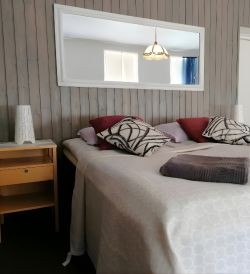 Kodikas ruokailu Kaidanojan Kartanolla